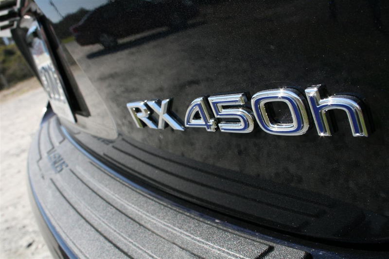 Illustration for article titled 2010 Lexus RX 350, RX 450h: First Drive